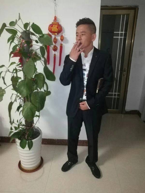 男人三十而立的第二张照片--石家庄相亲服务中心