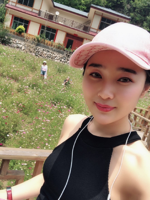 诗琪的第二张照片--石家庄相亲服务中心