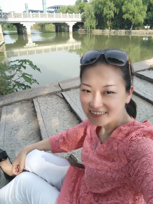 渴慕的第一张照片--石家庄相亲服务中心