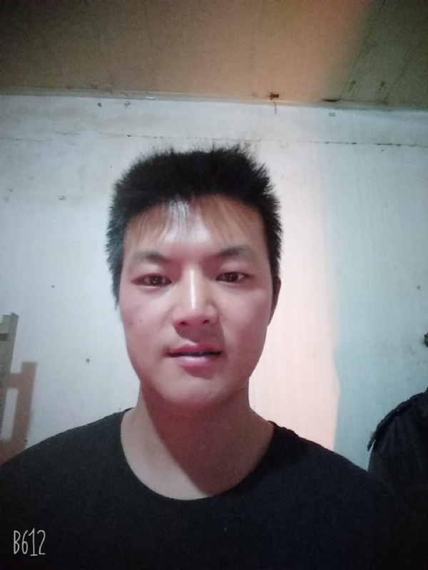 风轻云淡的第一张照片--石家庄相亲服务中心