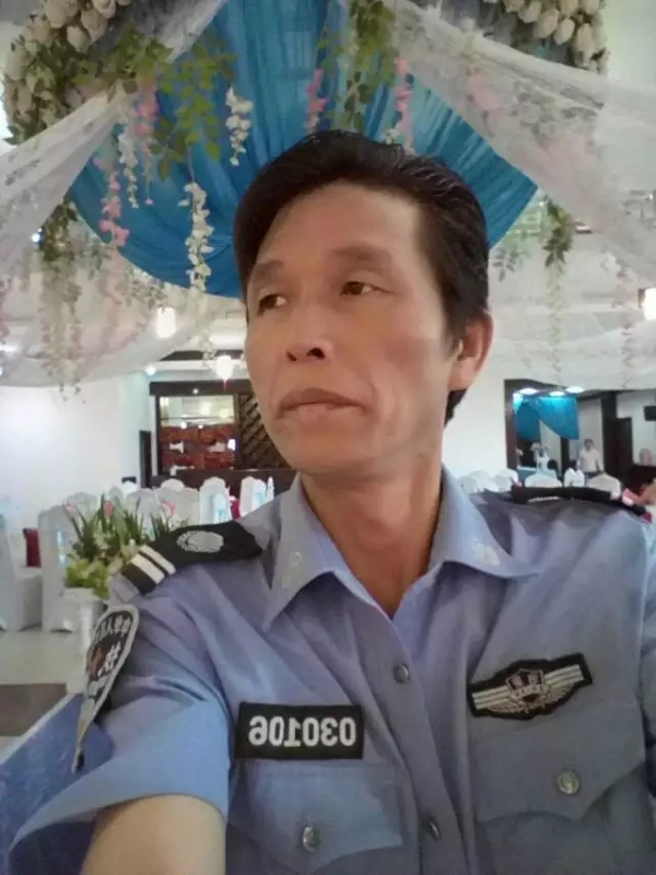 卧窗听雨的第二张照片--石家庄相亲服务中心