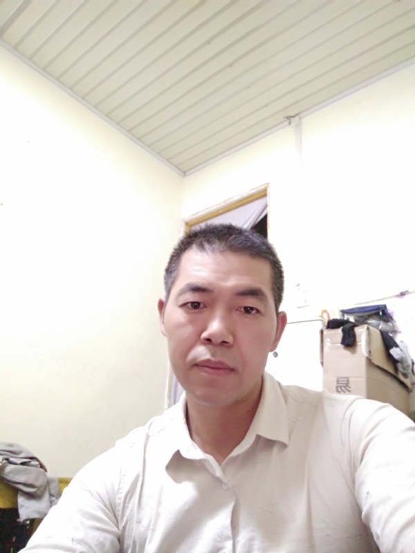 为伊消得人憔悴的第一张照片--石家庄相亲服务中心