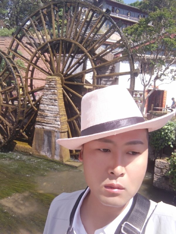 曲靖相亲的第一张照片--石家庄相亲服务中心