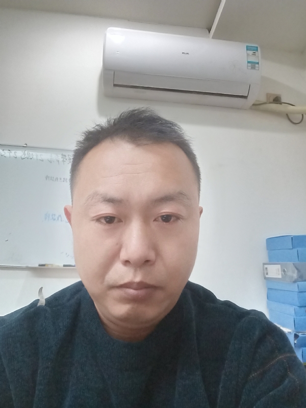 寻找另一半的第一张照片--石家庄相亲服务中心