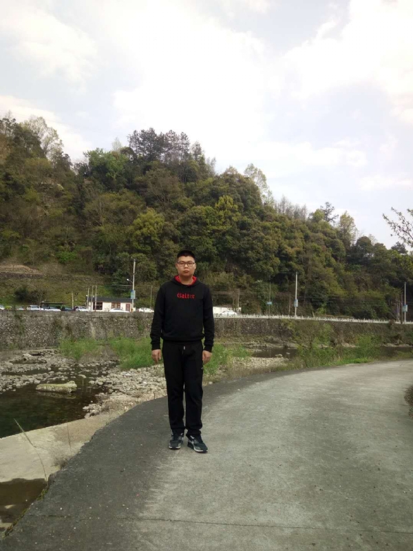 等着上钩的鱼的第二张照片--石家庄相亲服务中心