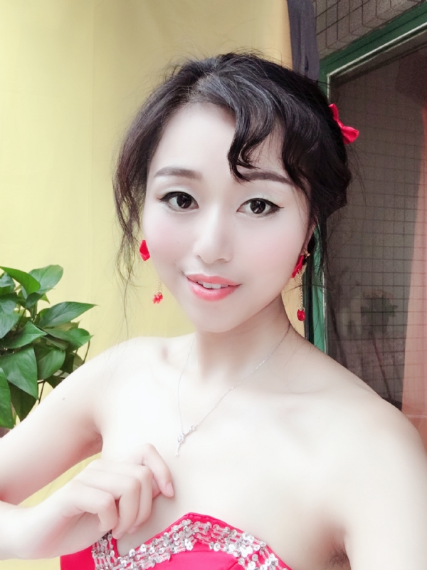 薇薇的第一张照片--石家庄相亲服务中心