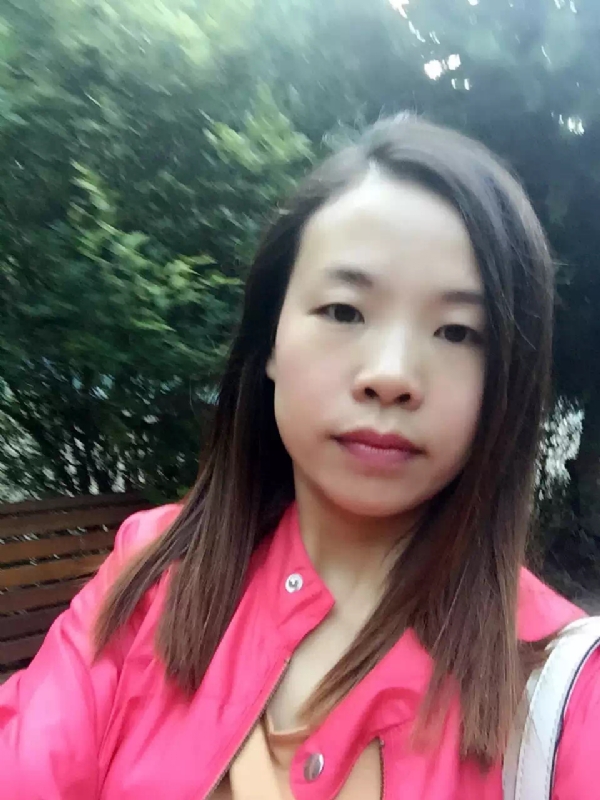 褪色的回忆的第一张照片--石家庄相亲服务中心