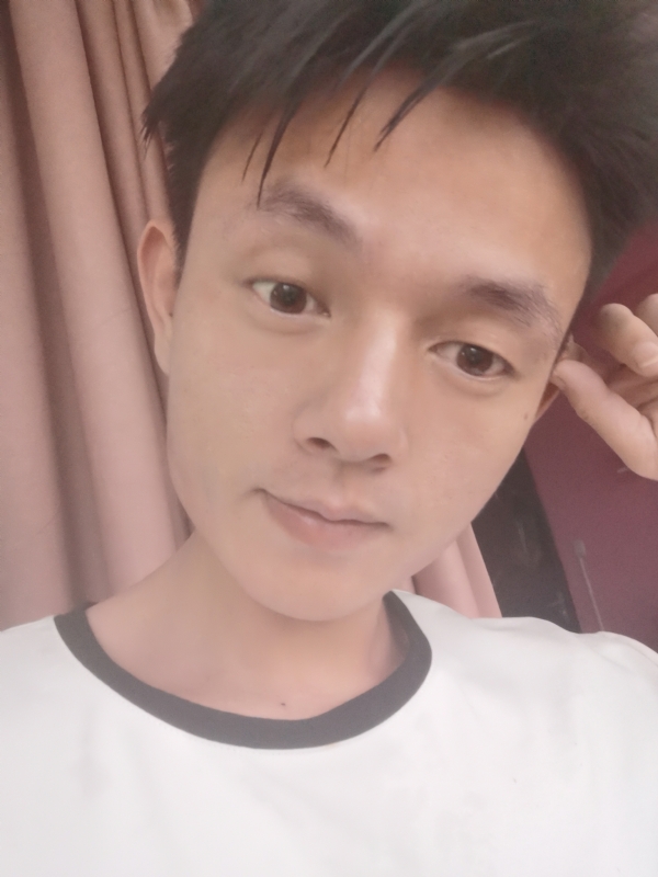 一一得一的第一张照片--石家庄相亲服务中心