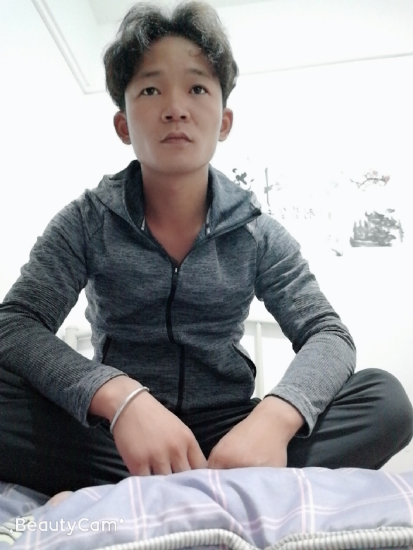 东浩学长的第一张照片--石家庄相亲服务中心
