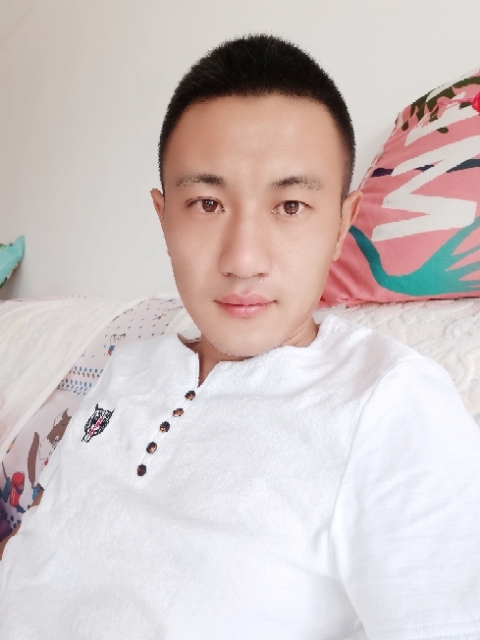 海阔天空的第一张照片--石家庄相亲服务中心