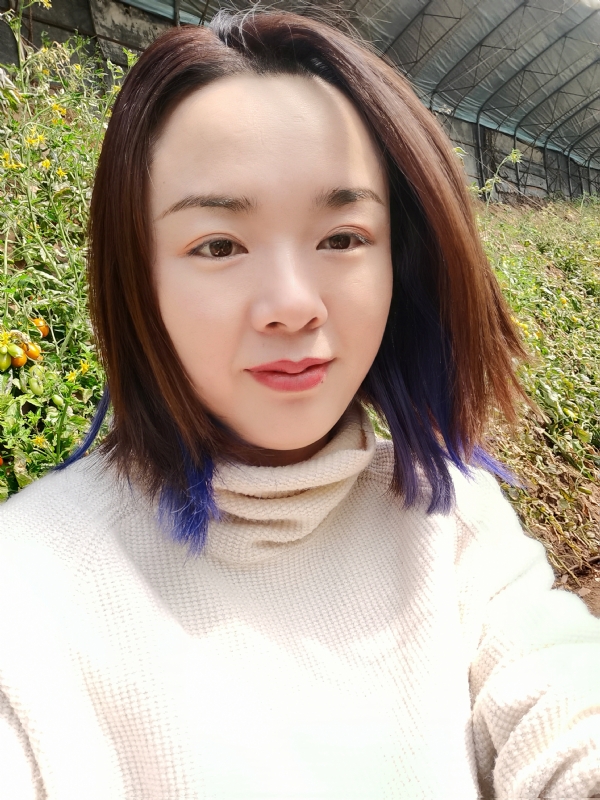 欣欣向荣的第一张照片--石家庄相亲服务中心