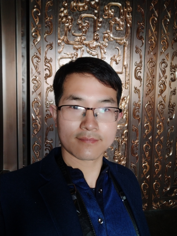 鹏鸟的第一张照片--石家庄相亲服务中心