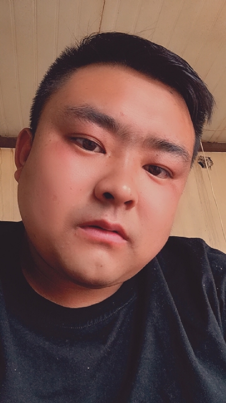 爱我所爱的第一张照片--石家庄相亲服务中心