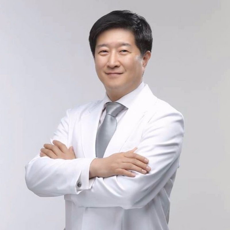 王伟的第四张照片--石家庄相亲服务中心