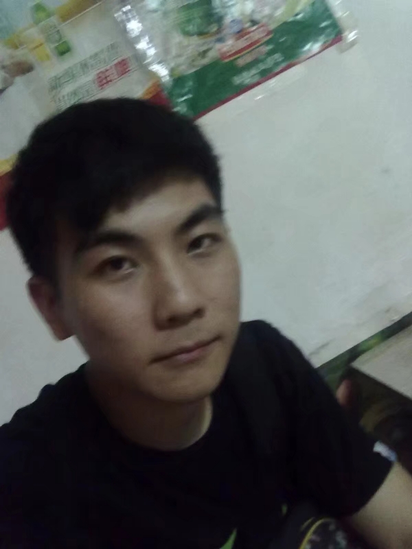 蜡笔小新的第三张照片--石家庄相亲服务中心