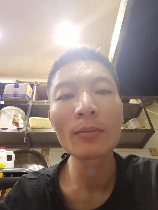 邹先生的第一张照片--石家庄相亲服务中心