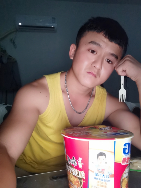 飞飞的第三张照片--石家庄相亲服务中心