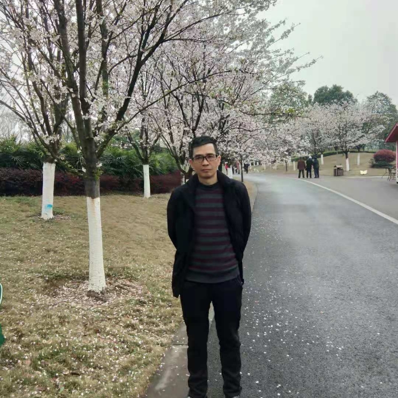 痴心爱人的第一张照片--石家庄相亲服务中心