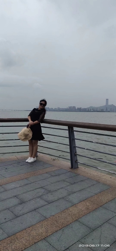 清秋的第一张照片--石家庄相亲服务中心