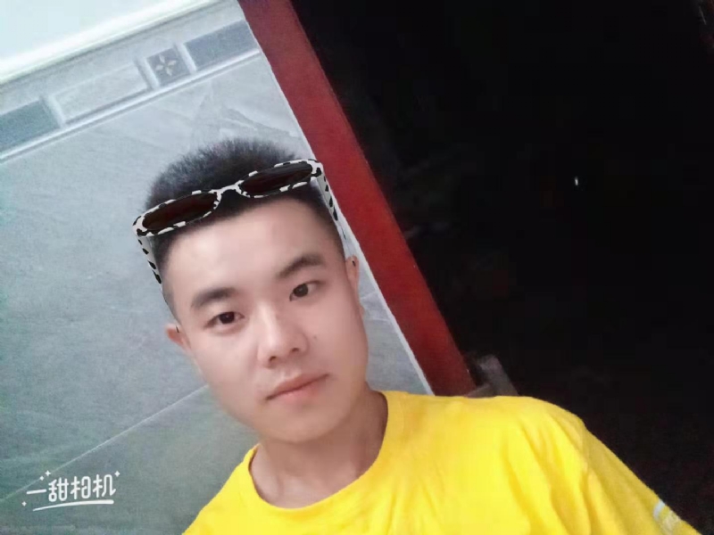 建国90周年的学渣的第一张照片--石家庄相亲服务中心