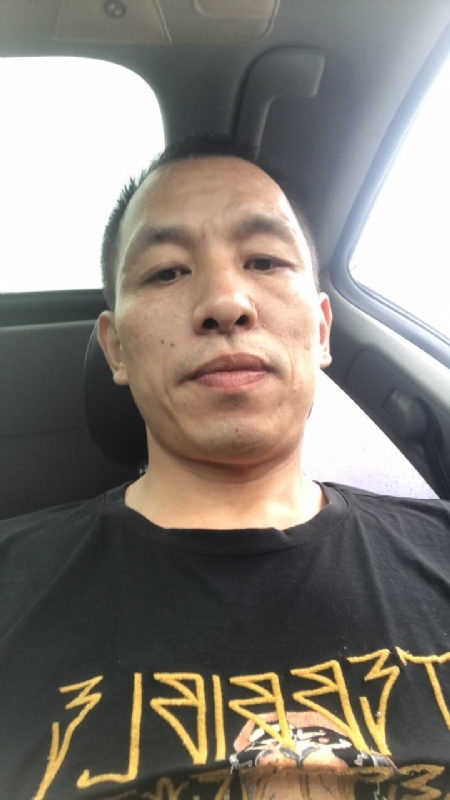 迷茫的第一张照片--石家庄相亲服务中心