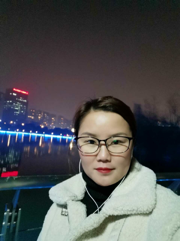 小英的第一张照片--石家庄相亲服务中心