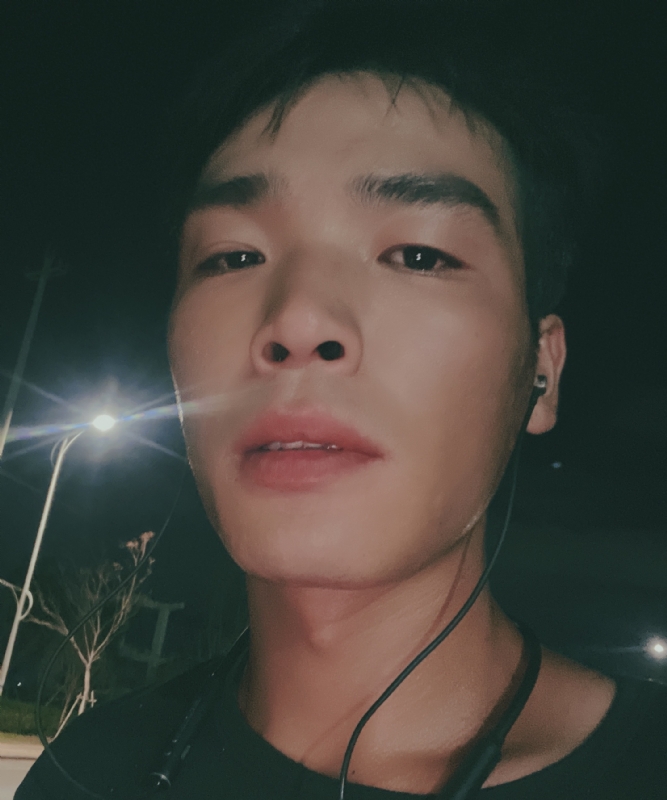 满船清梦压星河的第一张照片--石家庄相亲服务中心