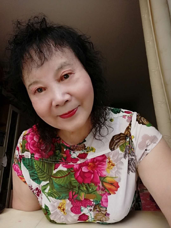 晚霞的第一张照片--石家庄相亲服务中心