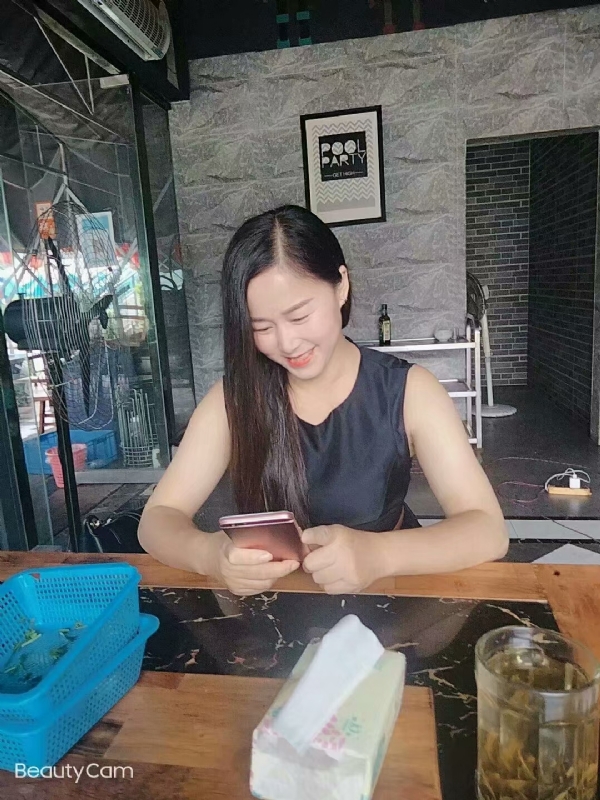 如不坚强弱给谁看的第一张照片--石家庄相亲服务中心