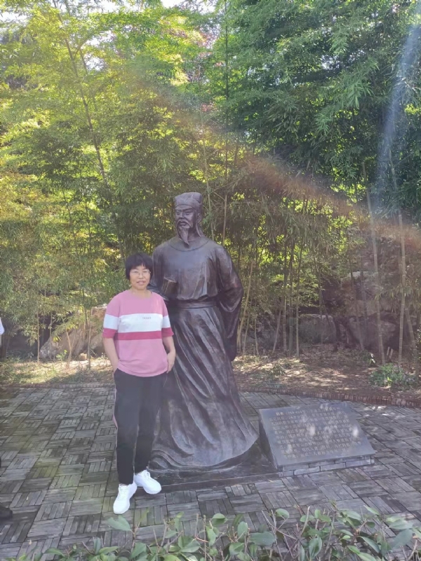 秋天的菊花的第一张照片--石家庄相亲服务中心