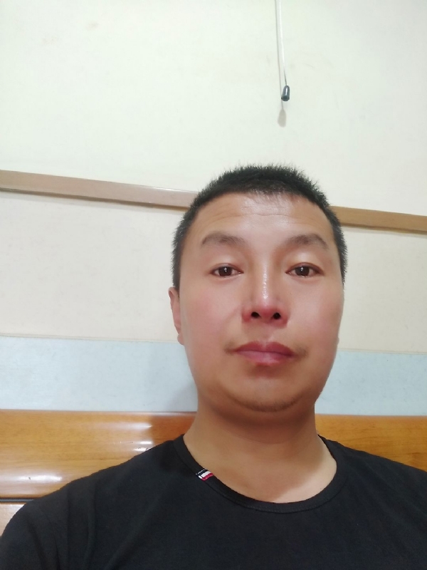 快乐的小鱼儿的第一张照片--石家庄相亲服务中心