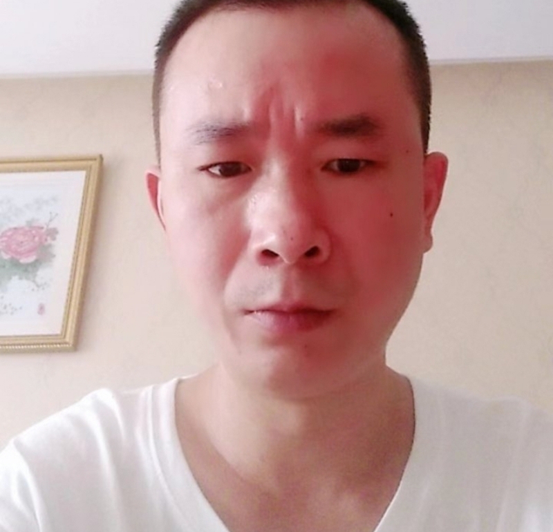 自由飞翔的第一张照片--石家庄相亲服务中心