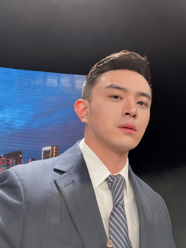 韩哥的第二张照片--石家庄相亲服务中心