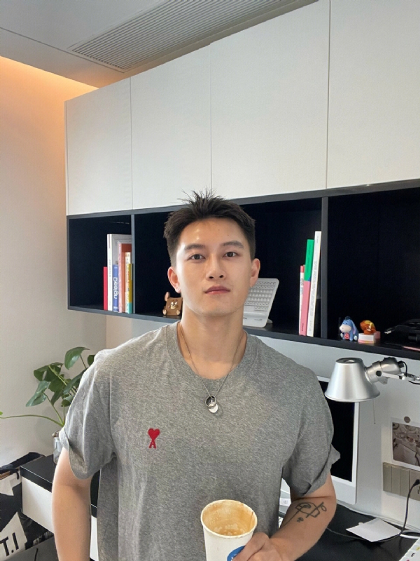 月光之下的第二张照片--石家庄相亲服务中心