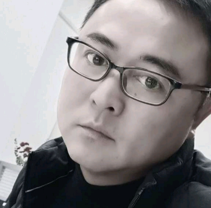 小石头的第一张照片--石家庄相亲服务中心