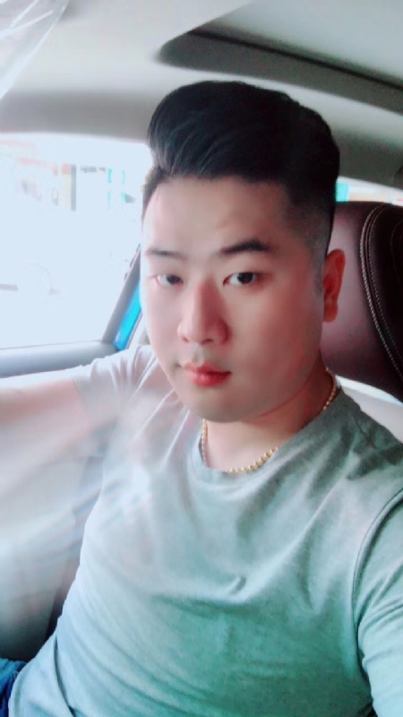 爱吃冰西瓜的猪的第一张照片--石家庄相亲服务中心