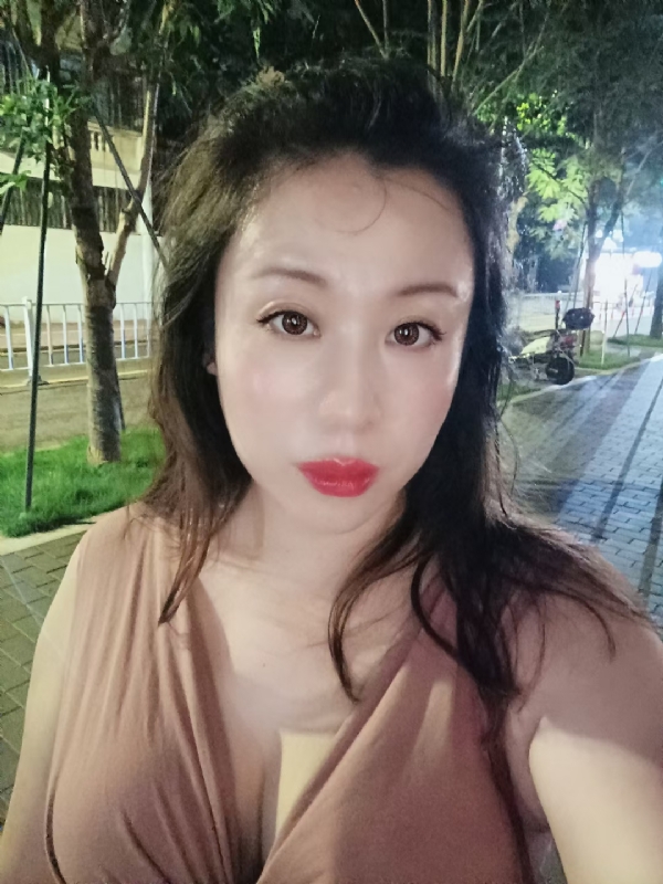 叶子青青的第二张照片--石家庄相亲服务中心
