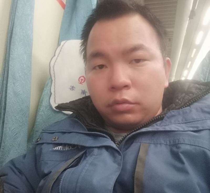 淡定的第一张照片--石家庄相亲服务中心