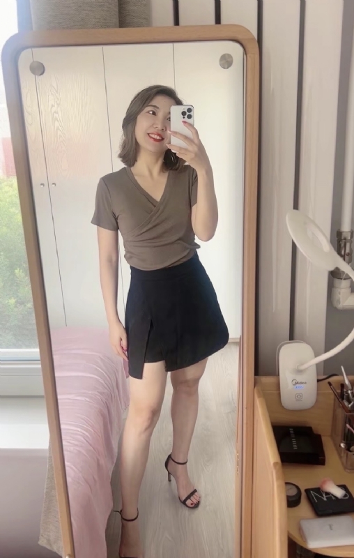 丽波的第二张照片--石家庄相亲服务中心