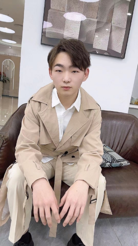 啊哲的第二张照片--石家庄相亲服务中心