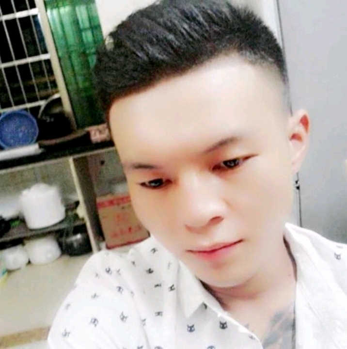 子龙的第一张照片--石家庄相亲服务中心