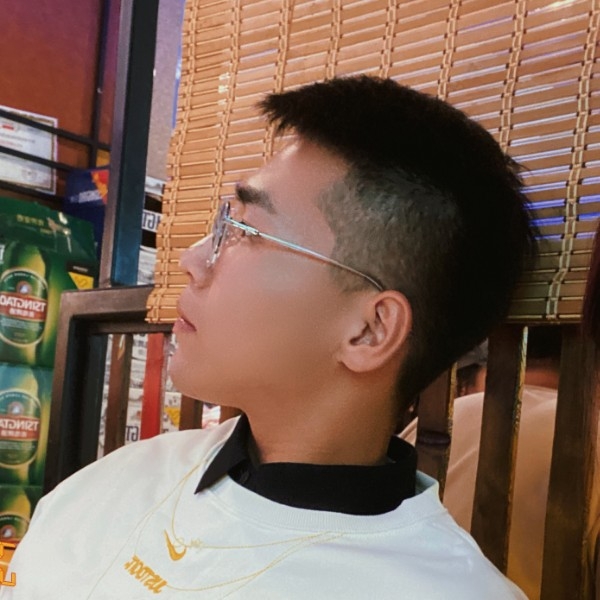 yang的第一张照片--石家庄相亲服务中心