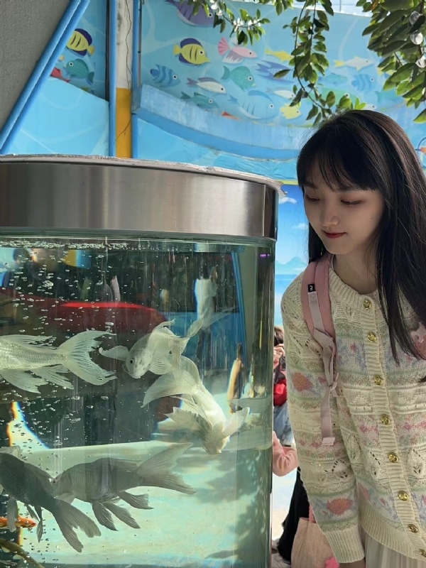 yiyi的第一张照片--石家庄相亲服务中心