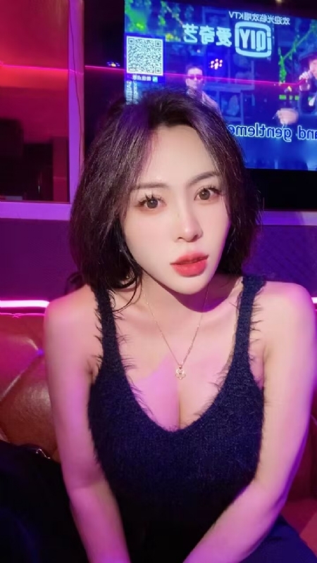 素素可月的第一张照片--石家庄相亲服务中心