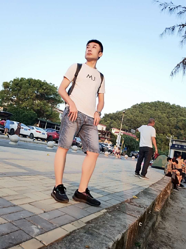 俊皓的第一张照片--石家庄相亲服务中心