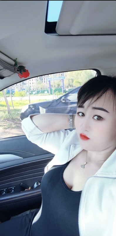王芳燕的第三张照片--石家庄相亲服务中心