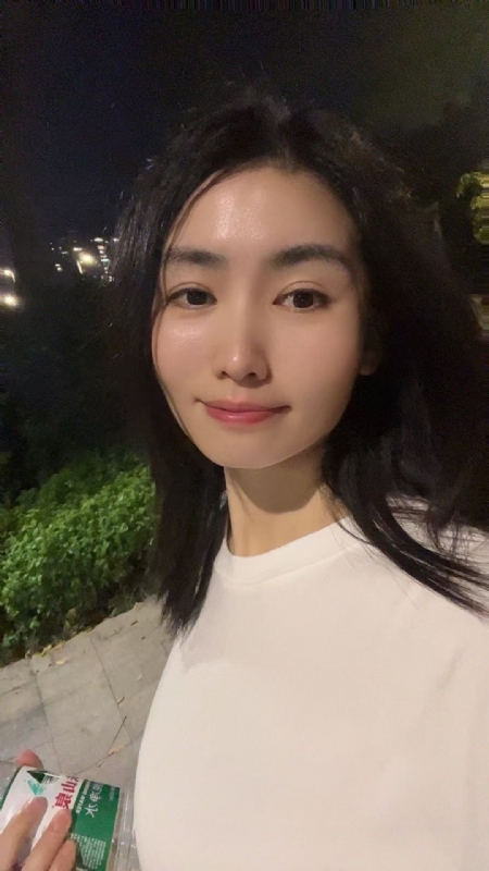 pan的第一张照片--石家庄相亲服务中心