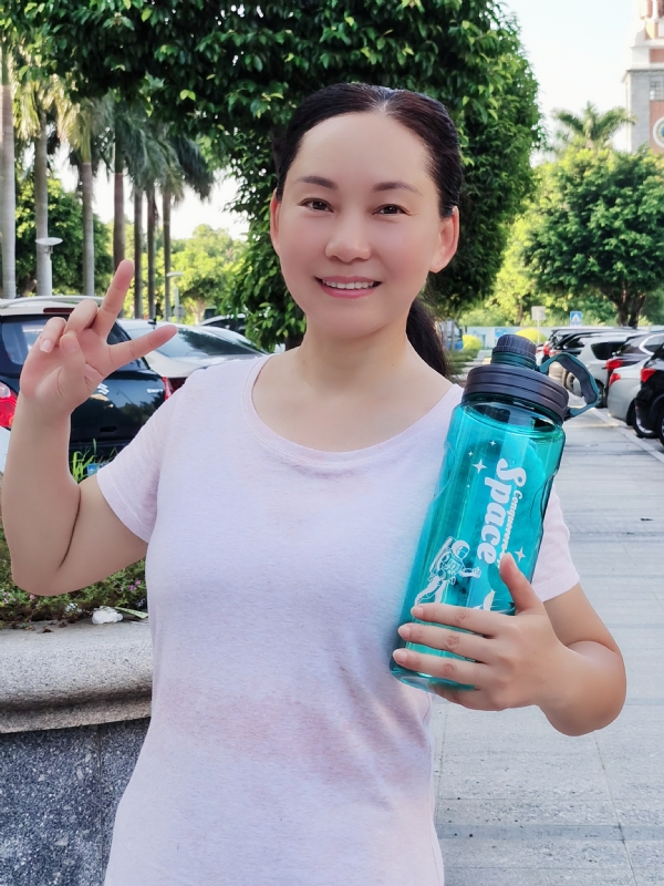 艳阳天的第三张照片--石家庄相亲服务中心