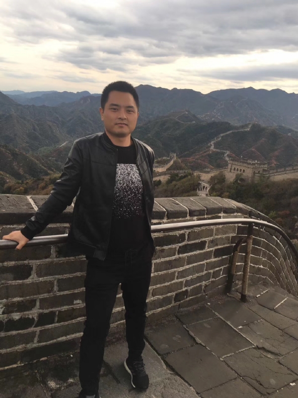 海阔天空的第一张照片--石家庄相亲服务中心