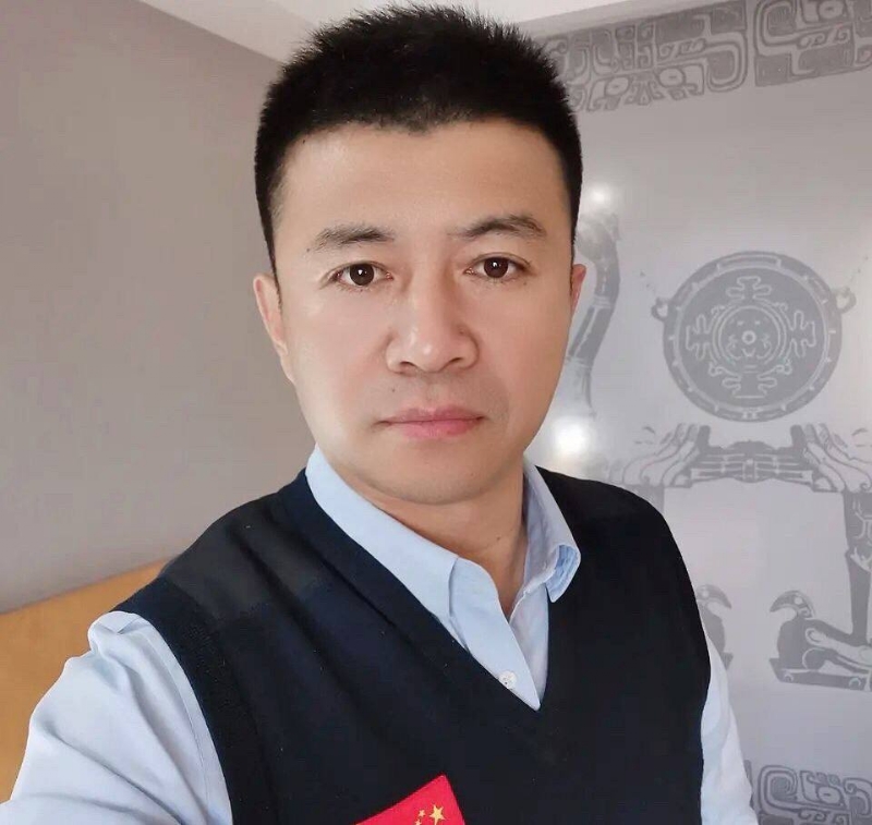 生在红旗下的第二张照片--石家庄相亲服务中心
